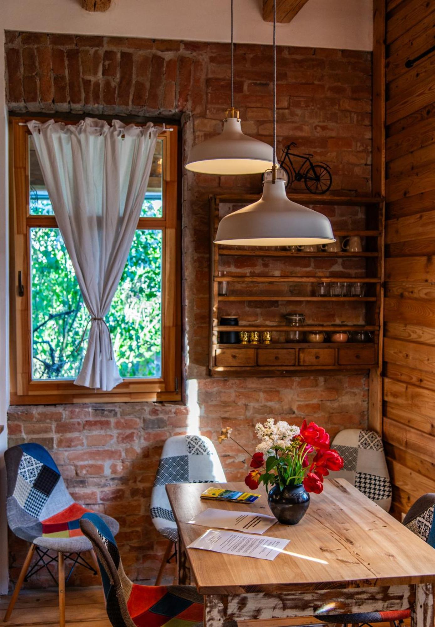 Minifaktura Loft Apartman & Reggelizo Es Etelbar Szokolya المظهر الخارجي الصورة